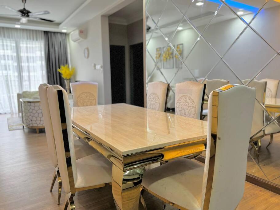 Minumum 7Days 3Br At Pju 10 Damansaradamai Apartment Петалинг Джая Екстериор снимка